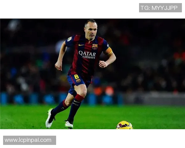 以足球球星开创辉煌时代探寻绿茵传奇与激情背后的故事