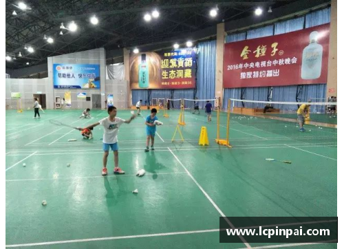 上海体育馆：打造篮球培训新天地